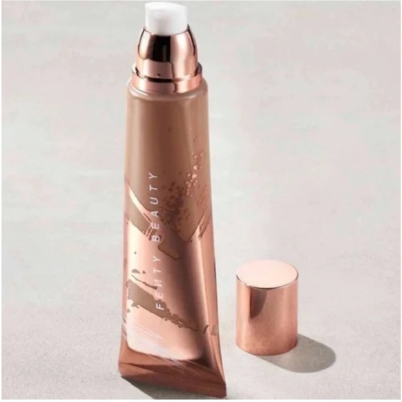 Fenty beauty body sauce body luminizing tint in salty caramel - Picture 3 of 3